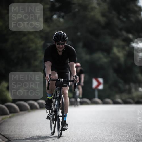21.06.2026 - 29. Vierlanden-Triathlon H.Heesch http://msf.ph/oto/9880449 21.06.2026 09:13:13 Radfahren 19, 46, 54 meine-sportfotos.de
