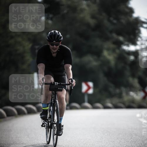 21.06.2026 - 29. Vierlanden-Triathlon H.Heesch http://msf.ph/oto/9880462 21.06.2026 09:13:13 Radfahren 19, 46, 54 meine-sportfotos.de