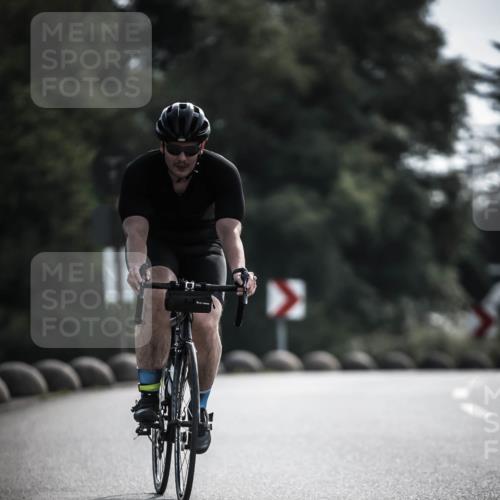 21.06.2026 - 29. Vierlanden-Triathlon H.Heesch http://msf.ph/oto/9880467 21.06.2026 09:13:13 Radfahren 19, 46, 54 meine-sportfotos.de