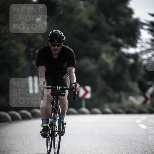 21.06.2026 - 29. Vierlanden-Triathlon H.Heesch http://msf.ph/oto/9880471 21.06.2026 09:13:14 Radfahren 19, 46, 54 meine-sportfotos.de