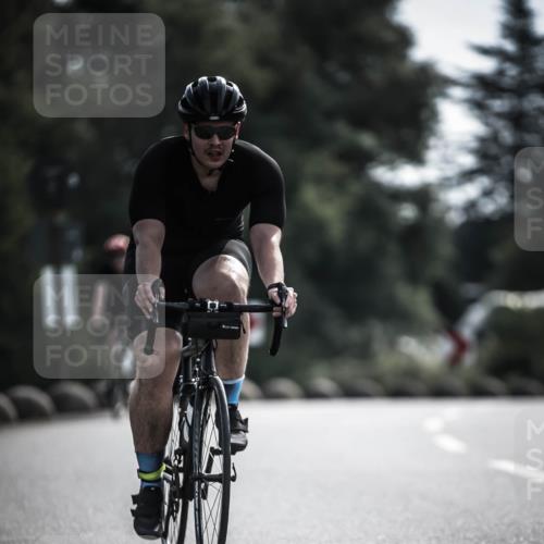 21.06.2026 - 29. Vierlanden-Triathlon H.Heesch http://msf.ph/oto/9880493 21.06.2026 09:13:14 Radfahren 19, 46, 54 meine-sportfotos.de