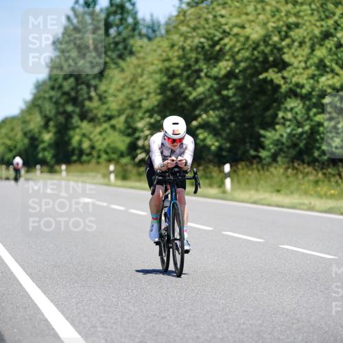 21.06.2026 - Viking Triathlon Michael Burmester http://msf.ph/oto/9880500 21.06.2026 13:21:48 Radfahren 445, 541, 618 meine-sportfotos.de