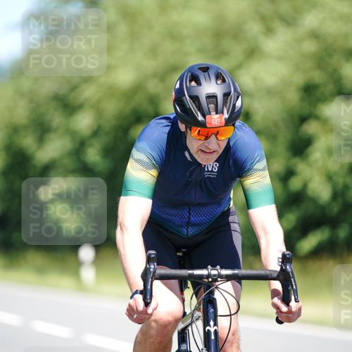 21.06.2026 - Viking Triathlon Michael Burmester http://msf.ph/oto/9880706 21.06.2026 13:24:25 Radfahren 282, 331, 658 meine-sportfotos.de