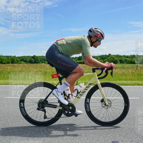 21.06.2026 - Viking Triathlon Michael Burmester http://msf.ph/oto/9880762 21.06.2026 12:48:10 Radfahren 57, 58, 73, 124, 126, 166, 232, 531, 608, 644 meine-sportfotos.de