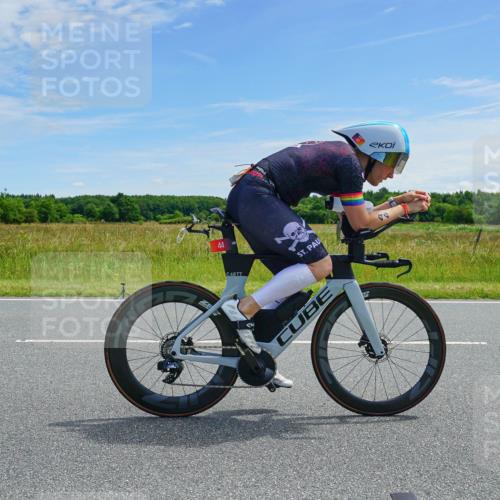 21.06.2026 - Viking Triathlon Michael Burmester http://msf.ph/oto/9880793 21.06.2026 12:48:56 Radfahren 44, 52, 316, 330, 379, 455 meine-sportfotos.de