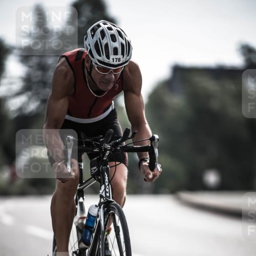 21.06.2026 - 29. Vierlanden-Triathlon H.Heesch http://msf.ph/oto/9880797 21.06.2026 09:13:57 Radfahren 8, 178 meine-sportfotos.de