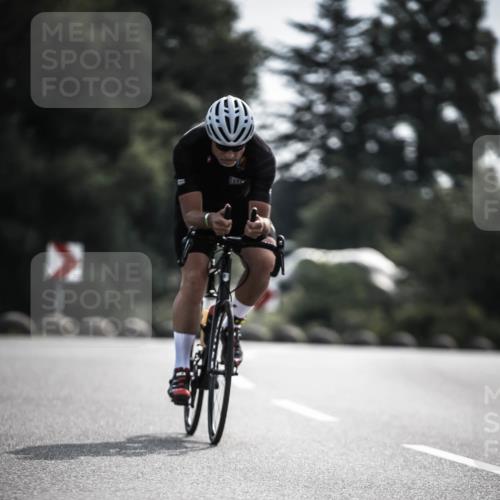 21.06.2026 - 29. Vierlanden-Triathlon H.Heesch http://msf.ph/oto/9880816 21.06.2026 09:14:05 Radfahren 193, 287 meine-sportfotos.de