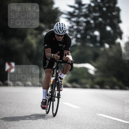 21.06.2026 - 29. Vierlanden-Triathlon H.Heesch http://msf.ph/oto/9880826 21.06.2026 09:14:05 Radfahren 193, 287 meine-sportfotos.de