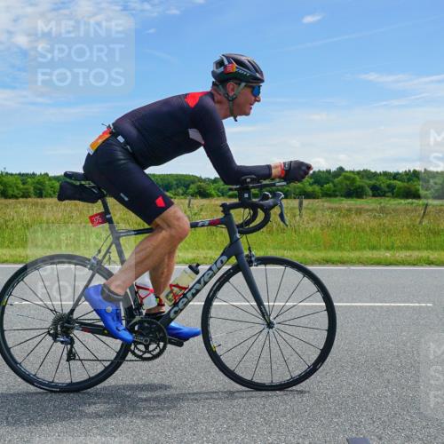 21.06.2026 - Viking Triathlon Michael Burmester http://msf.ph/oto/9880855 21.06.2026 12:50:22 Radfahren 66, 101, 375, 549, 661 meine-sportfotos.de