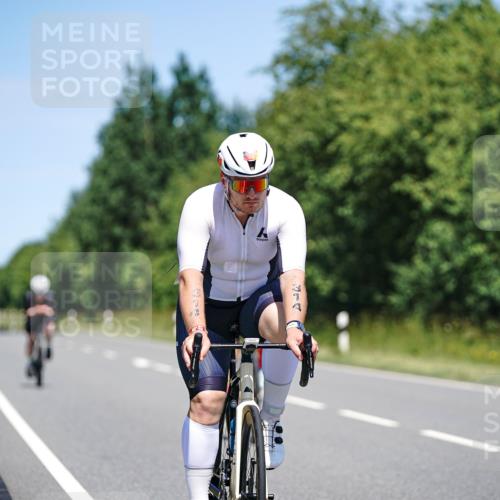 21.06.2026 - Viking Triathlon Michael Burmester http://msf.ph/oto/9880881 21.06.2026 13:25:08 Radfahren 247, 314, 646 meine-sportfotos.de
