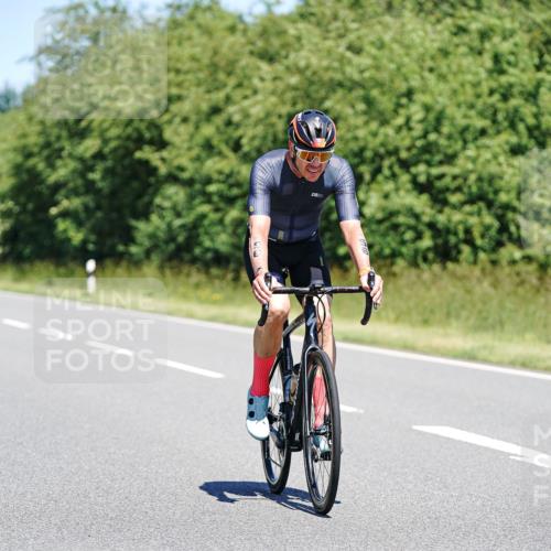 21.06.2026 - Viking Triathlon Michael Burmester http://msf.ph/oto/9880906 21.06.2026 13:25:10 Radfahren 247, 314, 646 meine-sportfotos.de