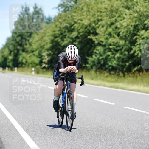 21.06.2026 - Viking Triathlon Michael Burmester http://msf.ph/oto/9880912 21.06.2026 13:25:12 Radfahren 247, 314, 646 meine-sportfotos.de
