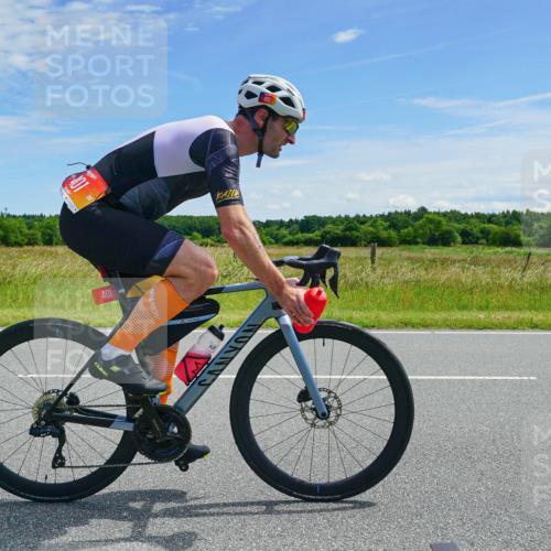 21.06.2026 - Viking Triathlon Michael Burmester http://msf.ph/oto/9880938 21.06.2026 12:52:10 Radfahren 90, 252, 252, 401 meine-sportfotos.de