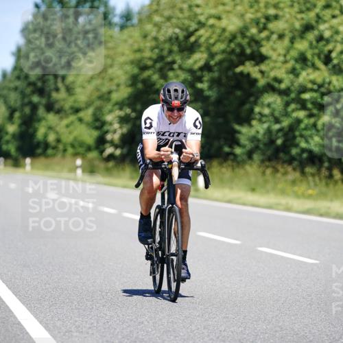 21.06.2026 - Viking Triathlon Michael Burmester http://msf.ph/oto/9880966 21.06.2026 13:25:20 Radfahren 247, 314, 646, 646 meine-sportfotos.de