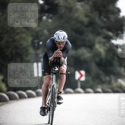 21.06.2026 - 29. Vierlanden-Triathlon H.Heesch http://msf.ph/oto/9880969 21.06.2026 09:14:21 Radfahren 30, 60 meine-sportfotos.de