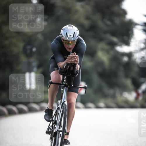 21.06.2026 - 29. Vierlanden-Triathlon H.Heesch http://msf.ph/oto/9880991 21.06.2026 09:14:21 Radfahren 30, 60 meine-sportfotos.de
