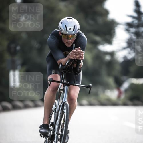 21.06.2026 - 29. Vierlanden-Triathlon H.Heesch http://msf.ph/oto/9881005 21.06.2026 09:14:21 Radfahren 30, 60 meine-sportfotos.de