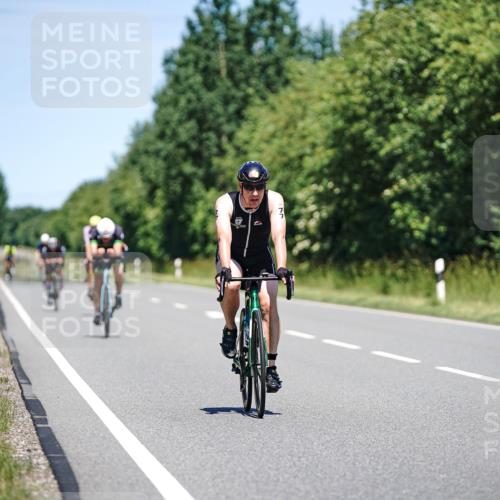 21.06.2026 - Viking Triathlon Michael Burmester http://msf.ph/oto/9881018 21.06.2026 13:25:52 Radfahren  meine-sportfotos.de