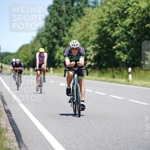 21.06.2026 - Viking Triathlon Michael Burmester http://msf.ph/oto/9881032 21.06.2026 13:25:54 Radfahren  meine-sportfotos.de