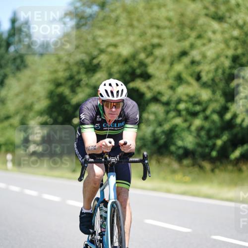 21.06.2026 - Viking Triathlon Michael Burmester http://msf.ph/oto/9881042 21.06.2026 13:25:55 Radfahren  meine-sportfotos.de