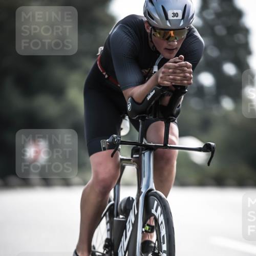 21.06.2026 - 29. Vierlanden-Triathlon H.Heesch http://msf.ph/oto/9881043 21.06.2026 09:14:21 Radfahren 30, 60 meine-sportfotos.de