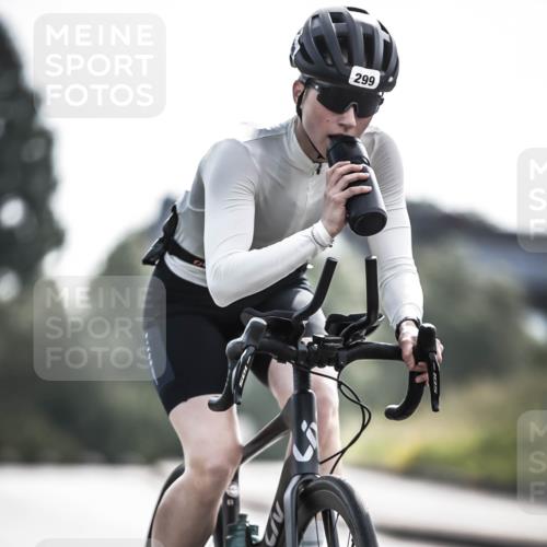 21.06.2026 - 29. Vierlanden-Triathlon H.Heesch http://msf.ph/oto/9881101 21.06.2026 09:14:40 Radfahren 183, 299, 302 meine-sportfotos.de