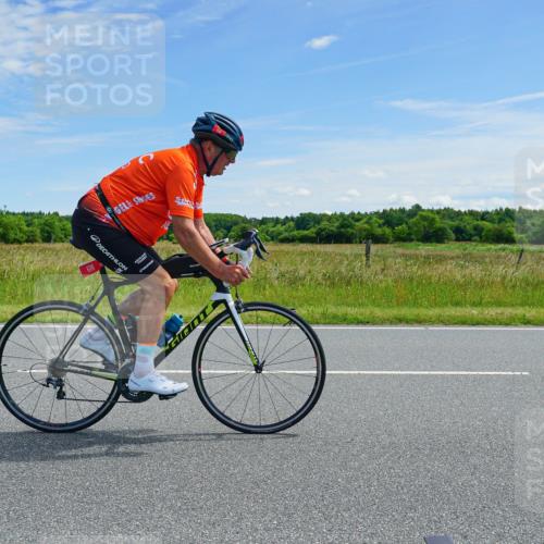 21.06.2026 - Viking Triathlon Michael Burmester http://msf.ph/oto/9881104 21.06.2026 12:53:10 Radfahren 24, 84, 97, 224, 305, 382, 445, 618 meine-sportfotos.de