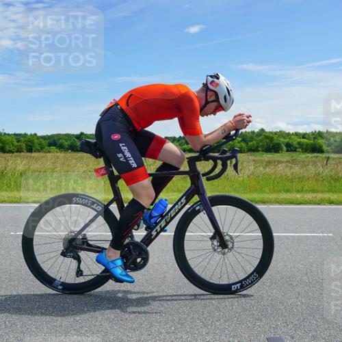 21.06.2026 - Viking Triathlon Michael Burmester http://msf.ph/oto/9881133 21.06.2026 12:53:46 Radfahren 237, 431, 545, 652 meine-sportfotos.de