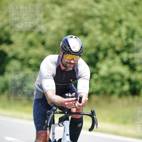 21.06.2026 - Viking Triathlon Michael Burmester http://msf.ph/oto/9881140 21.06.2026 13:26:38 Radfahren 557 meine-sportfotos.de