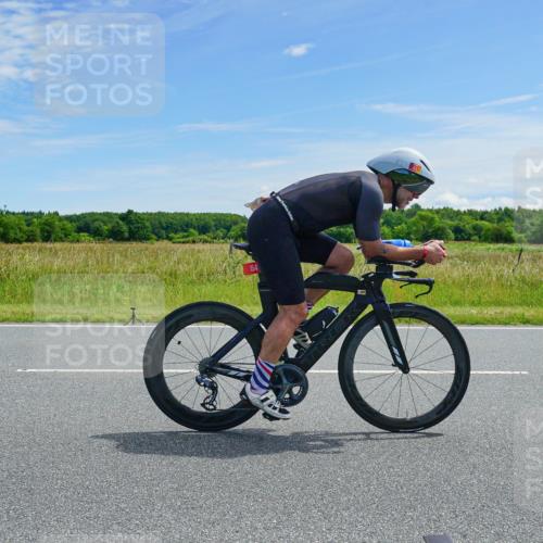 21.06.2026 - Viking Triathlon Michael Burmester http://msf.ph/oto/9881203 21.06.2026 12:54:19 Radfahren 154, 220, 296, 376, 414, 560, 574, 625 meine-sportfotos.de