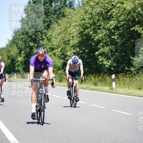 21.06.2026 - Viking Triathlon Michael Burmester http://msf.ph/oto/9881219 21.06.2026 13:27:35 Radfahren 60, 515 meine-sportfotos.de