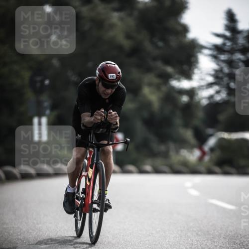21.06.2026 - 29. Vierlanden-Triathlon H.Heesch http://msf.ph/oto/9881220 21.06.2026 09:15:36 Radfahren 10, 192 meine-sportfotos.de