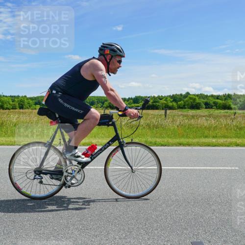 21.06.2026 - Viking Triathlon Michael Burmester http://msf.ph/oto/9881337 21.06.2026 12:56:21 Radfahren 33, 113, 137, 255, 287, 357 meine-sportfotos.de