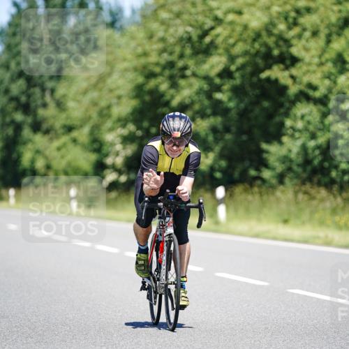 21.06.2026 - Viking Triathlon Michael Burmester http://msf.ph/oto/9881349 21.06.2026 13:28:08 Radfahren 395 meine-sportfotos.de