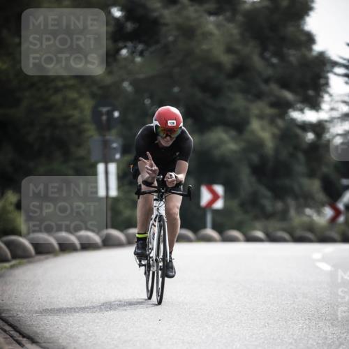 21.06.2026 - 29. Vierlanden-Triathlon H.Heesch http://msf.ph/oto/9881380 21.06.2026 09:15:53 Radfahren 62, 128, 145 meine-sportfotos.de