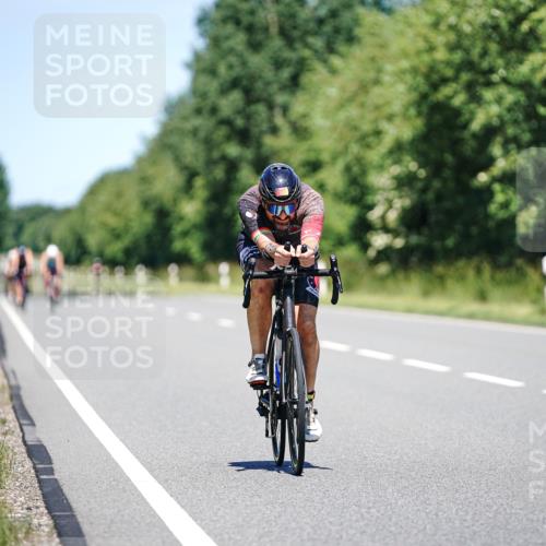 21.06.2026 - Viking Triathlon Michael Burmester http://msf.ph/oto/9881382 21.06.2026 13:28:20 Radfahren 395 meine-sportfotos.de