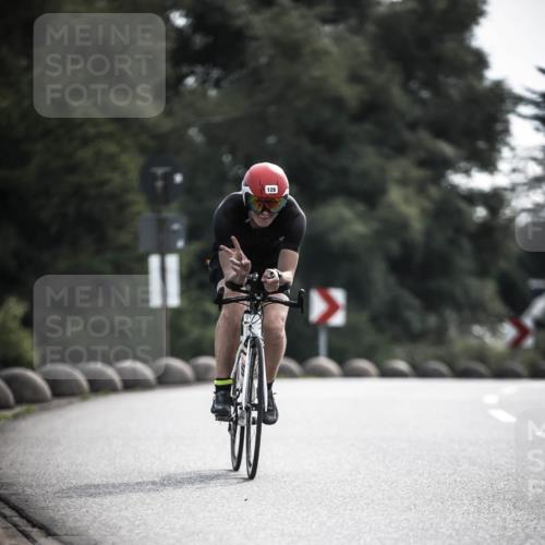 21.06.2026 - 29. Vierlanden-Triathlon H.Heesch http://msf.ph/oto/9881385 21.06.2026 09:15:53 Radfahren 62, 128, 145 meine-sportfotos.de