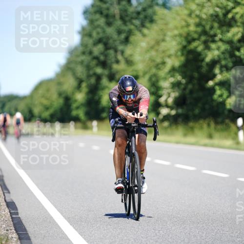 21.06.2026 - Viking Triathlon Michael Burmester http://msf.ph/oto/9881389 21.06.2026 13:28:20 Radfahren 395 meine-sportfotos.de