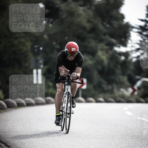 21.06.2026 - 29. Vierlanden-Triathlon H.Heesch http://msf.ph/oto/9881396 21.06.2026 09:15:54 Radfahren 62, 128, 145 meine-sportfotos.de