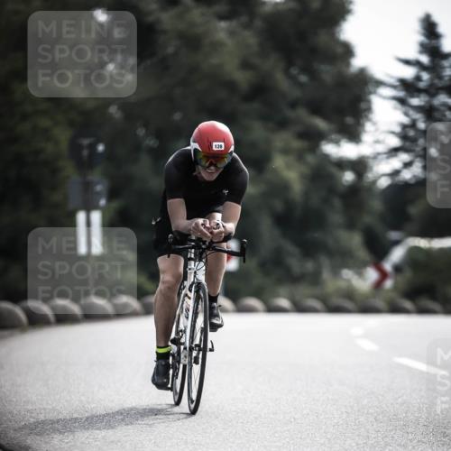 21.06.2026 - 29. Vierlanden-Triathlon H.Heesch http://msf.ph/oto/9881407 21.06.2026 09:15:54 Radfahren 62, 128, 145 meine-sportfotos.de