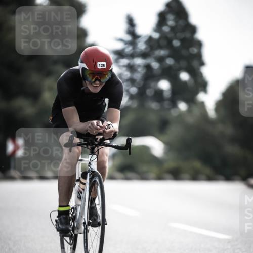 21.06.2026 - 29. Vierlanden-Triathlon H.Heesch http://msf.ph/oto/9881463 21.06.2026 09:15:54 Radfahren 62, 128, 145 meine-sportfotos.de