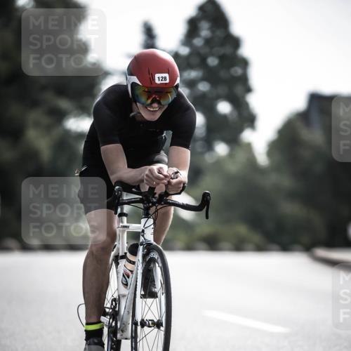 21.06.2026 - 29. Vierlanden-Triathlon H.Heesch http://msf.ph/oto/9881480 21.06.2026 09:15:54 Radfahren 62, 128, 145 meine-sportfotos.de
