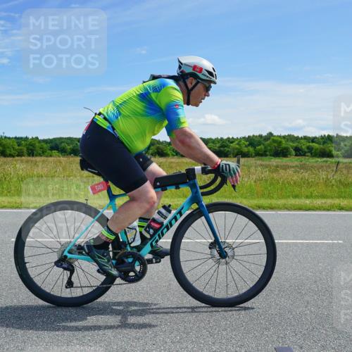 21.06.2026 - Viking Triathlon Michael Burmester http://msf.ph/oto/9881553 21.06.2026 12:59:35 Radfahren 337, 493, 640 meine-sportfotos.de