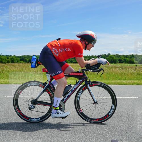 21.06.2026 - Viking Triathlon Michael Burmester http://msf.ph/oto/9881615 21.06.2026 13:00:32 Radfahren 363, 458, 539 meine-sportfotos.de