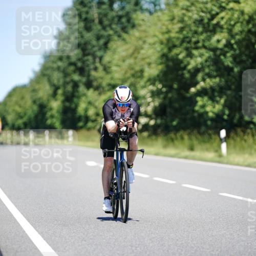21.06.2026 - Viking Triathlon Michael Burmester http://msf.ph/oto/9881657 21.06.2026 13:30:16 Radfahren 138, 174 meine-sportfotos.de