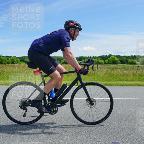 21.06.2026 - Viking Triathlon Michael Burmester http://msf.ph/oto/9881677 21.06.2026 13:01:05 Radfahren 138, 283, 416, 511, 515, 521, 542, 664 meine-sportfotos.de