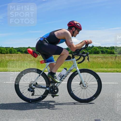 21.06.2026 - Viking Triathlon Michael Burmester http://msf.ph/oto/9881737 21.06.2026 13:03:02 Radfahren 333, 417, 448, 628 meine-sportfotos.de