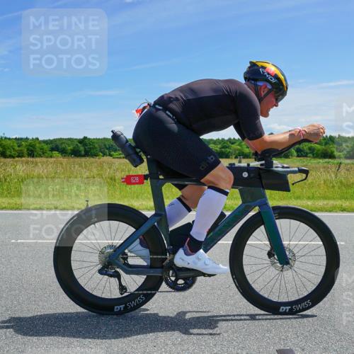 21.06.2026 - Viking Triathlon Michael Burmester http://msf.ph/oto/9881744 21.06.2026 13:03:04 Radfahren 333, 395, 417, 448, 628 meine-sportfotos.de