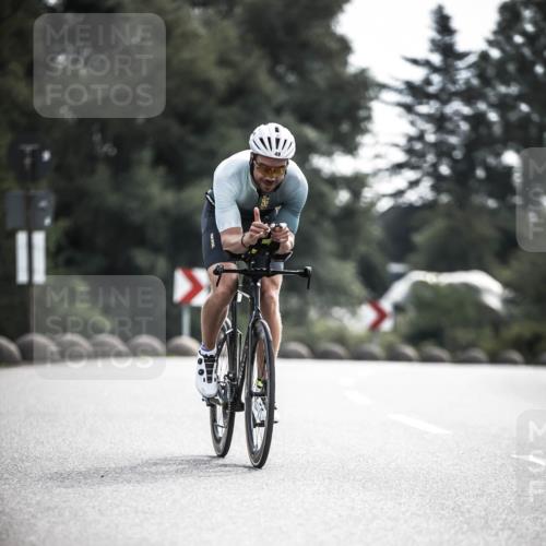 21.06.2026 - 29. Vierlanden-Triathlon H.Heesch http://msf.ph/oto/9881750 21.06.2026 09:16:55 Radfahren 49 meine-sportfotos.de