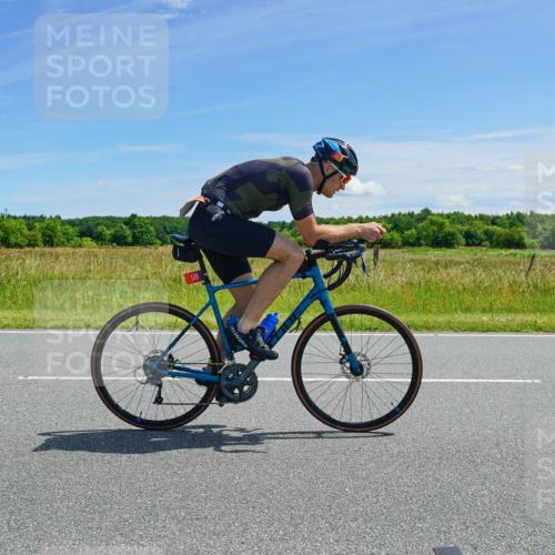 21.06.2026 - Viking Triathlon Michael Burmester http://msf.ph/oto/9881823 21.06.2026 13:05:07 Radfahren 92, 496, 631 meine-sportfotos.de
